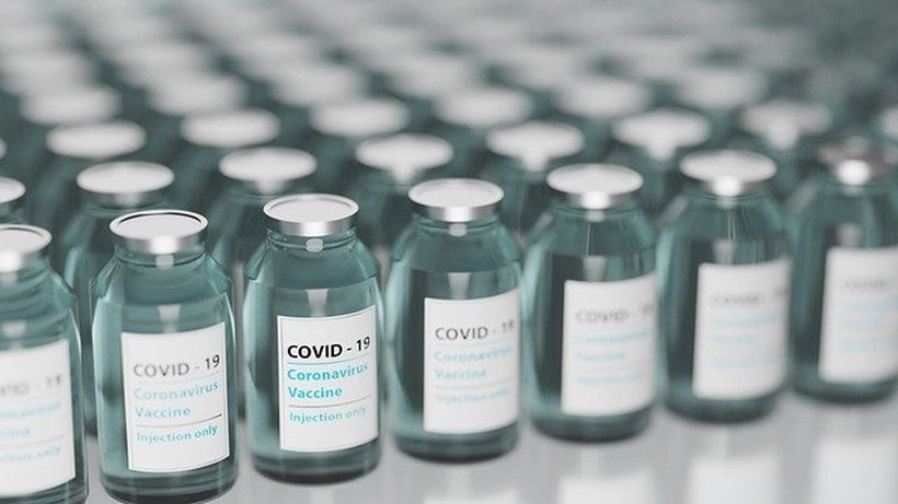 Vlada sprejela novo nacionalno strategijo cepljenja proti COVID-19